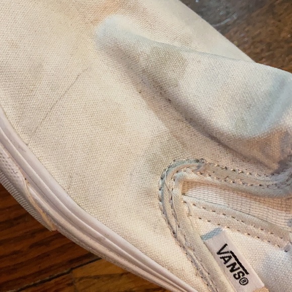 Vans - Picture 3 of 9